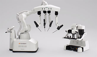 手術支援ロボットhinotori™