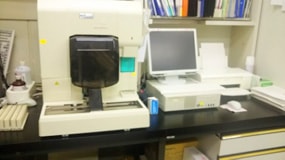 多項目自動血球分析装置（XT－２０００i)