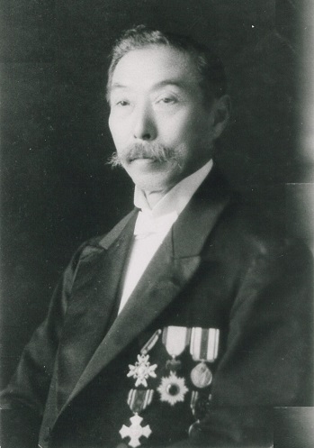 Dr Takayama