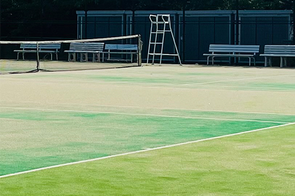 テニスコート