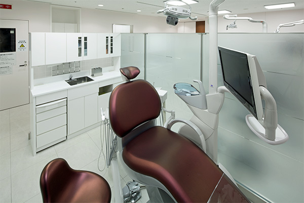 口腔インプラント科診療室内