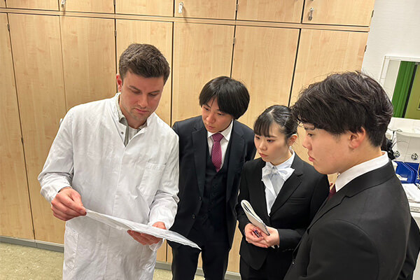 ハイデルベルク大学での研修の様子