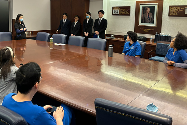 タフツ大学での研修の様子