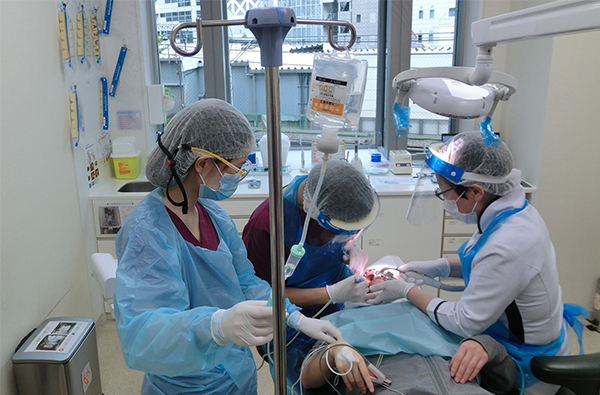 口腔健康科学講座 障害者歯科・口腔顔面痛研究室の臨床